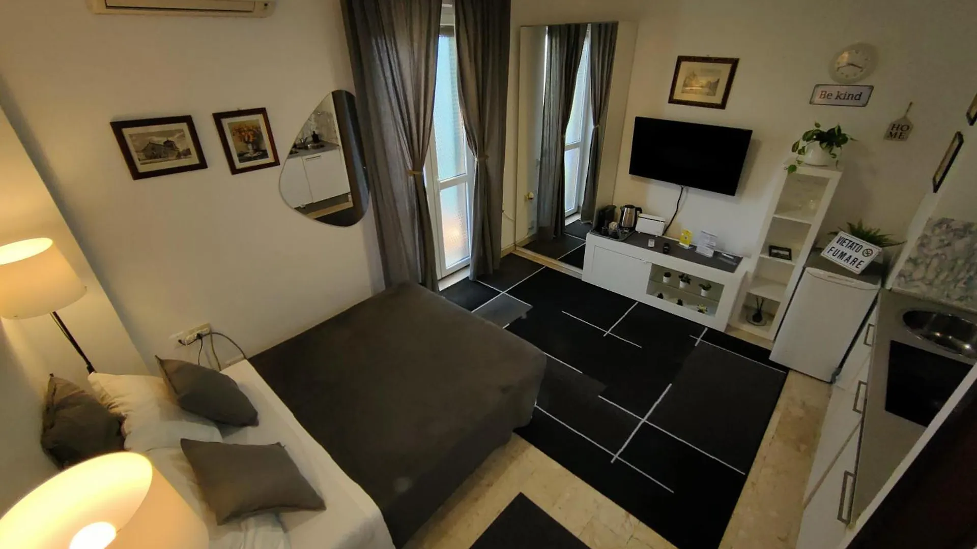 Short Rent Milan Porta Vittoria Apartment Italy