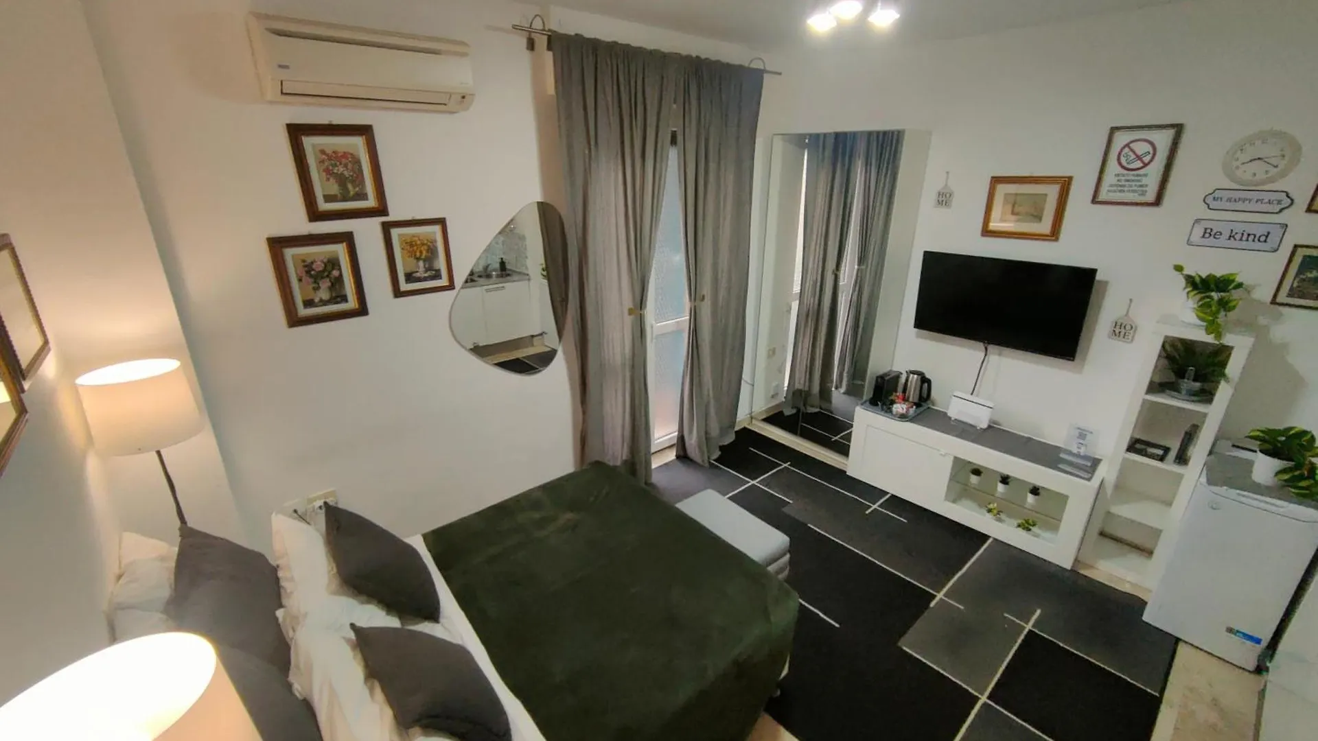 Short Rent Milan Porta Vittoria Apartment
