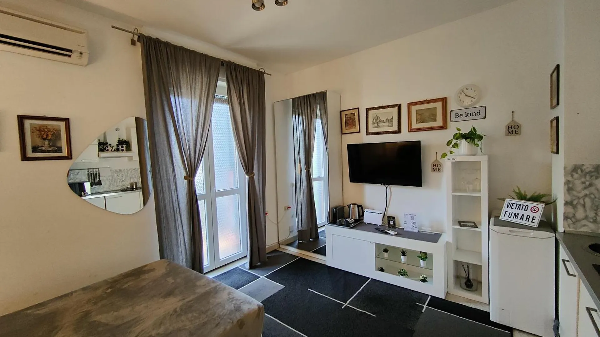 Short Rent Milan Porta Vittoria Apartment